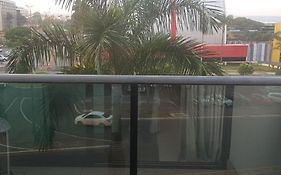 Flat Ed. Athos Bulcão Ap. 209